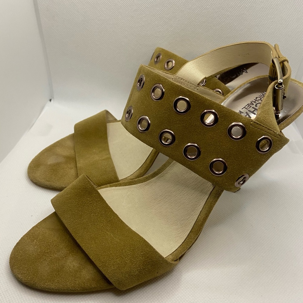 Stylish Olive Green Suede Sandals